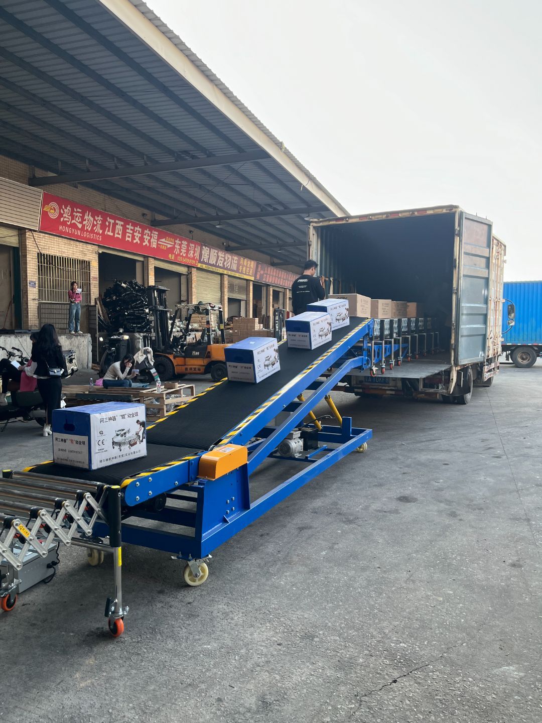Safety operating procedures for hydraulic incline conveyors.